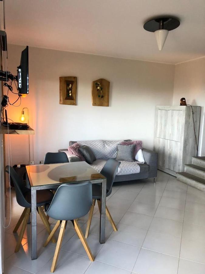 La Finestra Sulla Torre Apartment Стинтино Екстериор снимка