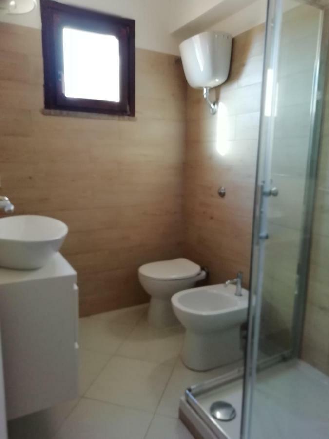 La Finestra Sulla Torre Apartment Стинтино Екстериор снимка